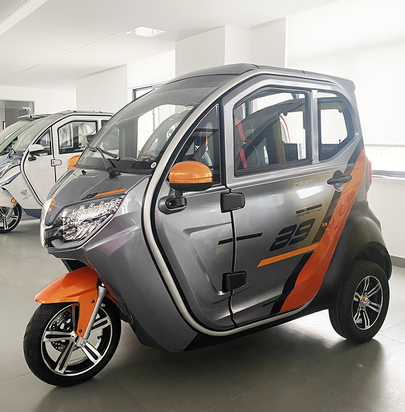 电动电瓶三轮车全封闭国标代步工信部目录东威q3电动三轮车