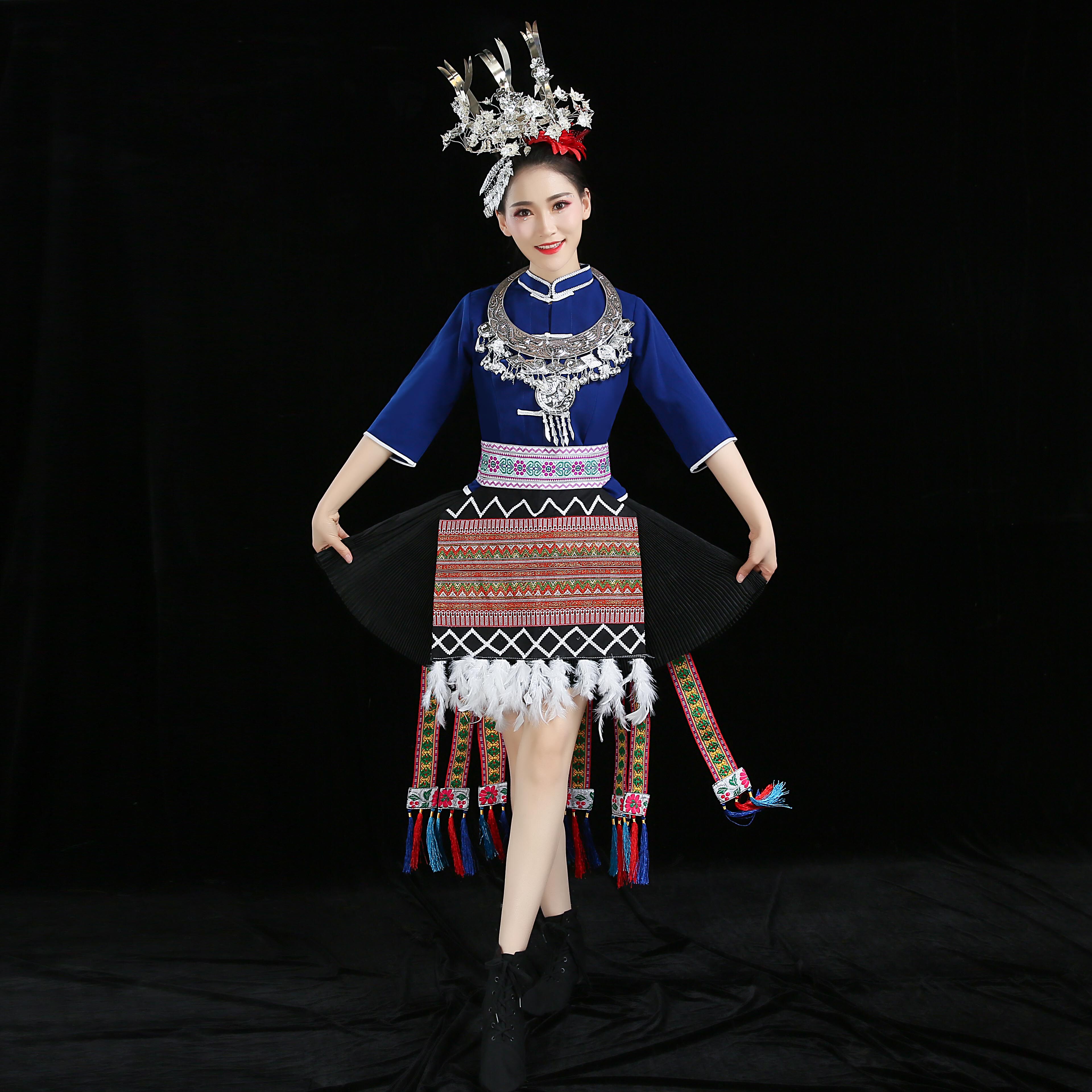 新款云南苗族舞蹈彝族土家族布依族少数民族表演演出民族服装