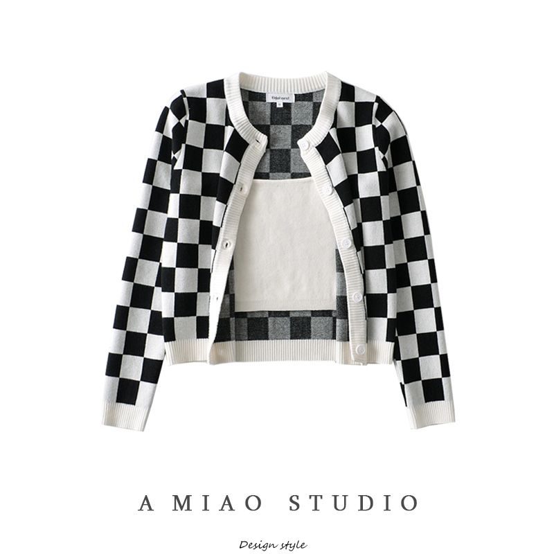 小众设计款两件套针织衫洋气百搭春秋新款女格纹拼色毛衣开衫上衣
