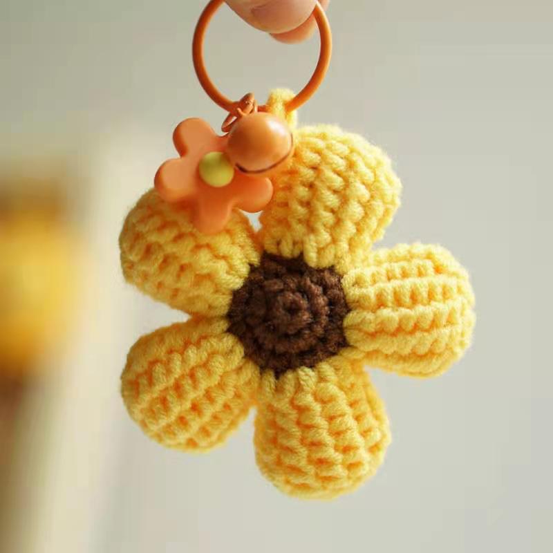 手工diy钩针编织挂件自制小花牛油钥匙扣饰品毛线