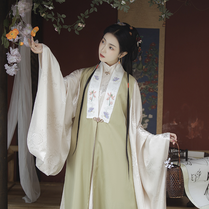 卿如故原创白菜汉服明制比甲绣花加长破肩甲一春秋款新品纯色促销 - 图2