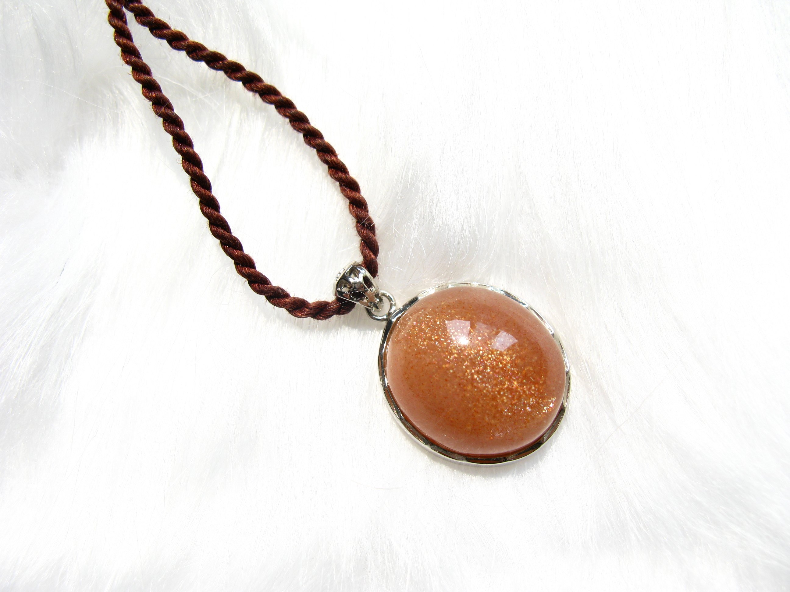 银镶尼泊尔金沙太阳石月光石吊坠项链挂件男女时尚饰品项坠