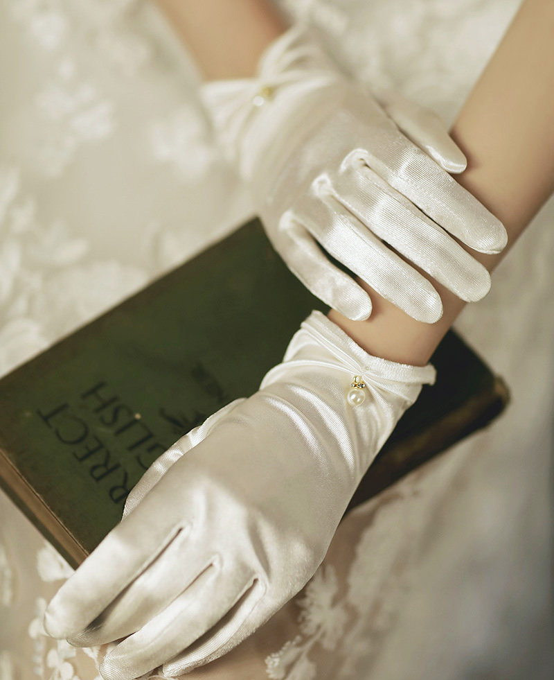 手套新款白色复古缎面短款婚纱新娘秀禾礼服婚纱手套