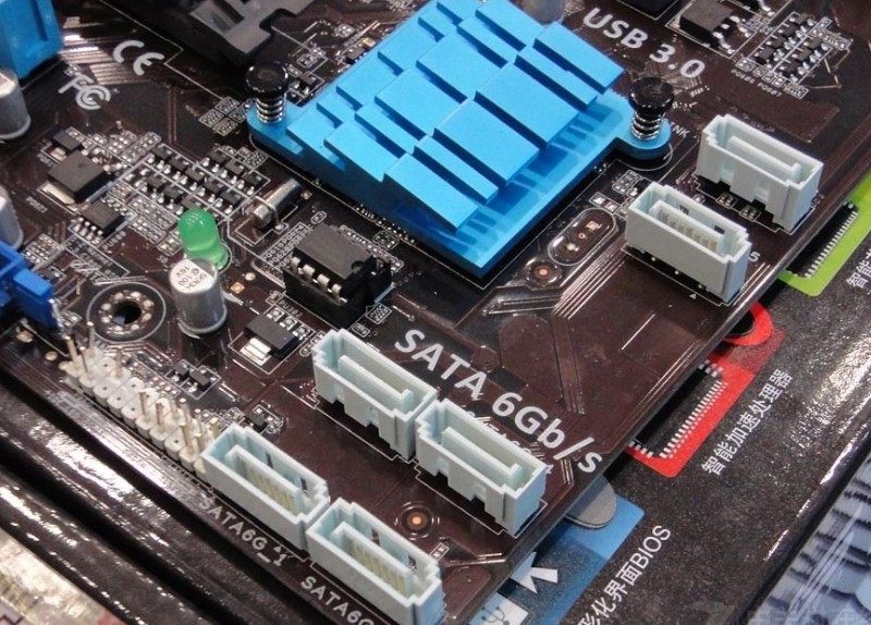 华硕m5a97 970a主板am3  938针amd八核主板m5a97le r2.0 evo plus