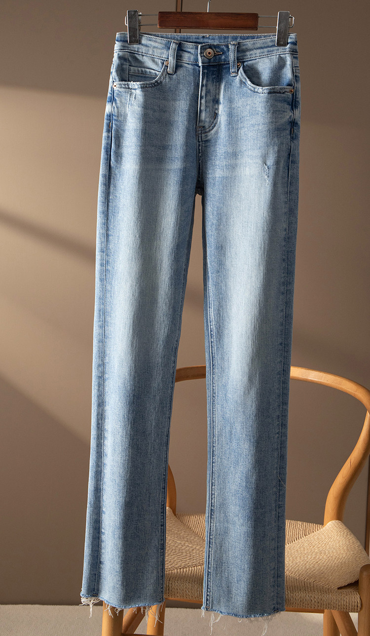21年春谁穿好看法单筷子毛边显瘦浅色柔软牛仔牛仔裤