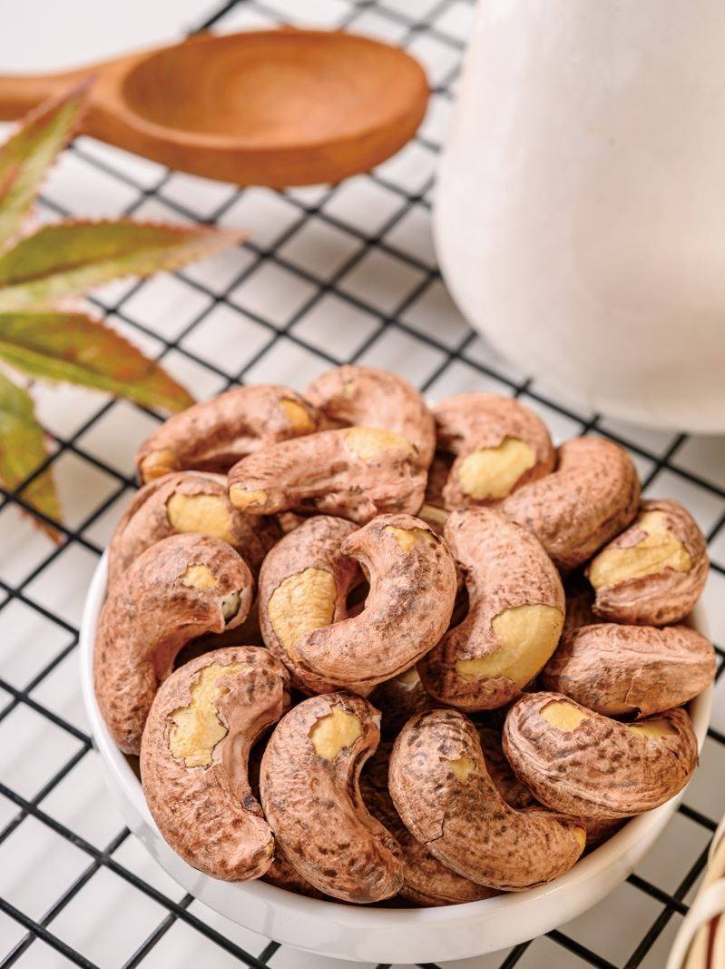 年货腰果袋装干果孕妇坚果越南带皮碳烤原味腰果