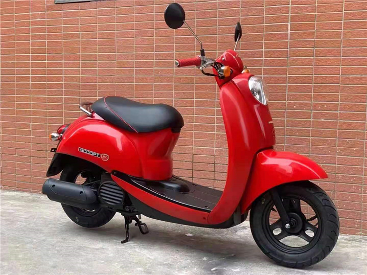 日本原装进口雅马哈巧格菜篮子50cc水冷电喷本田小龟摩托车整车