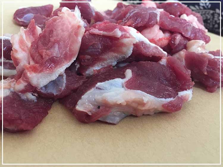 牛肉新鲜碎肉500g大块黄牛肉下脚料剔骨骨肉生牛肉