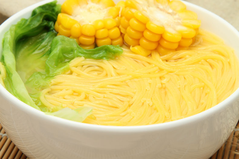 面条玉米玉米面东北特产麻辣烫杂粮粗粮黄玉米挂面面条