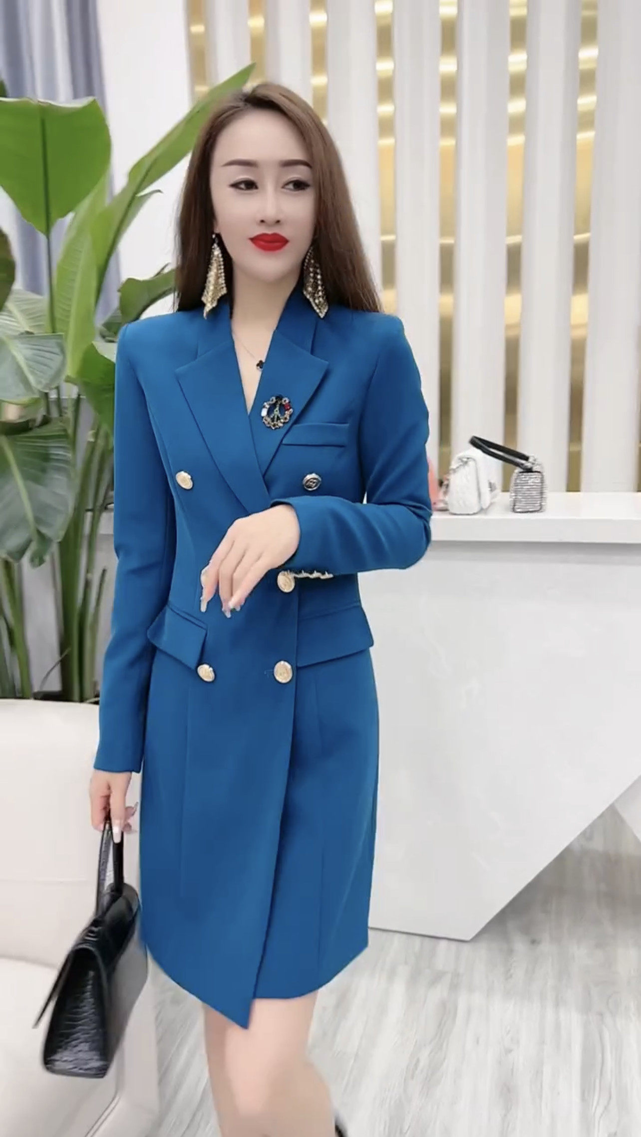 高端网红爆款时尚西装裙女2022早秋新款气质红色显白显瘦西服裙潮