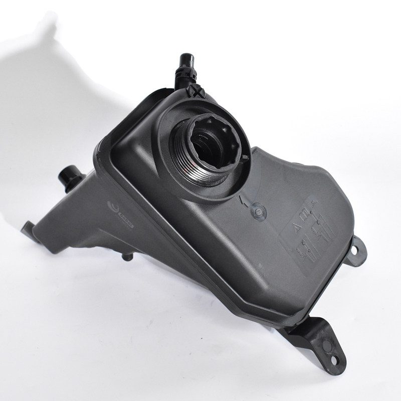 适用宝马x1e90320i318i325i328i330i防冻液水箱