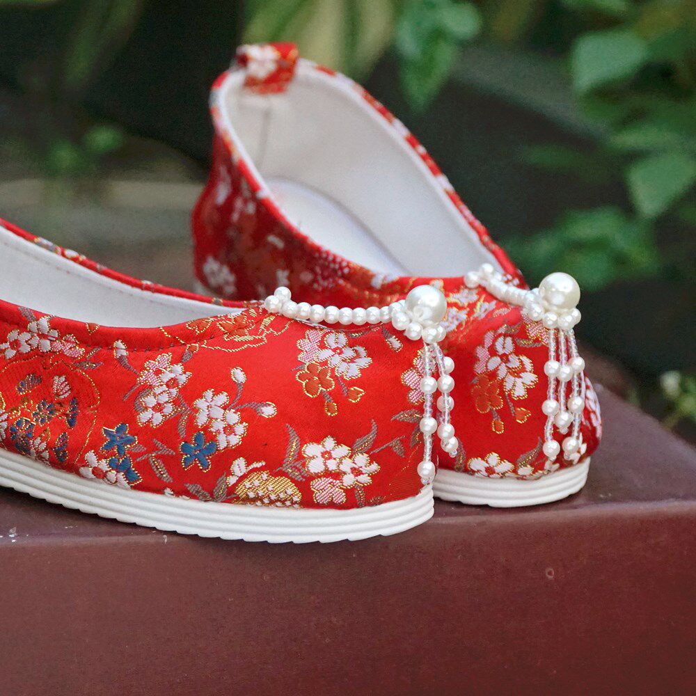 搭配增高唐制马面裙织锦学生古代古风绣花刺绣布鞋