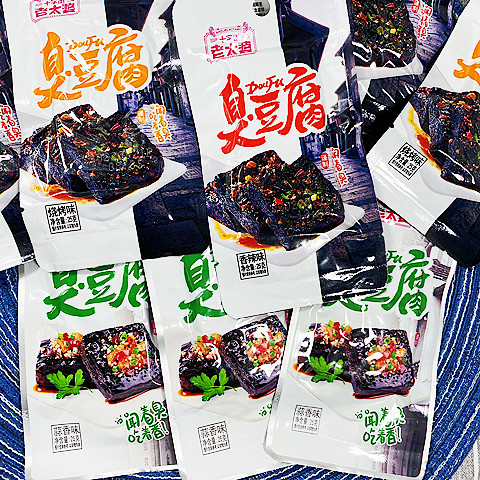 十字街老太婆臭豆腐25g袋蒜烧烤香辣豆制品独立包装臭豆腐