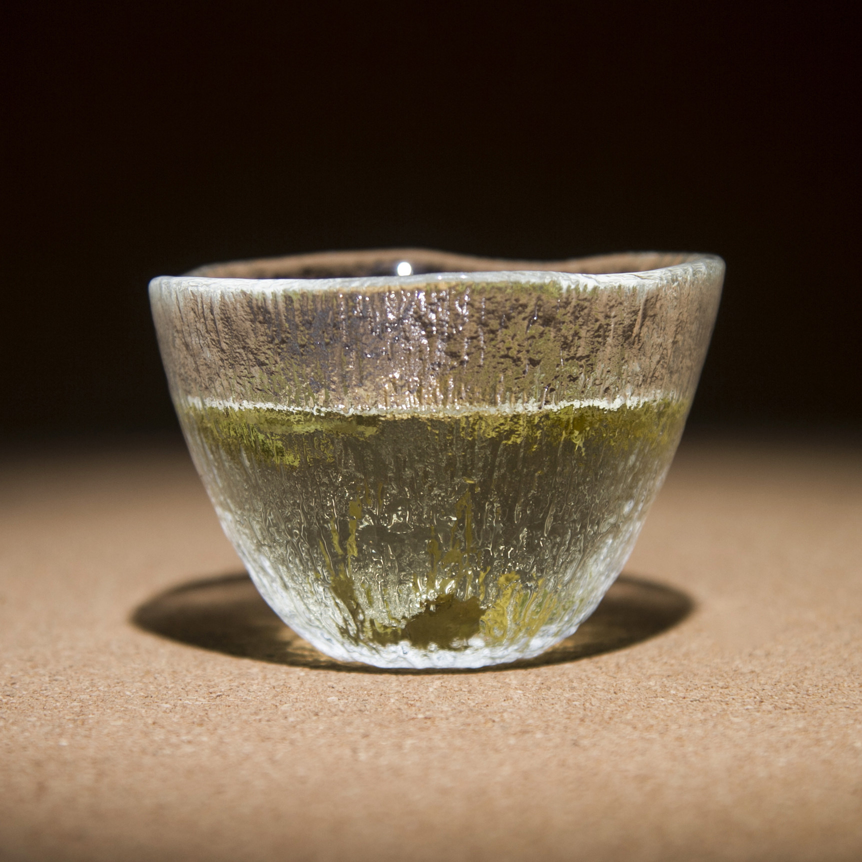 日本进口石冢硝庄内手工锤目纹无铅玻璃品茗轻初玻璃杯