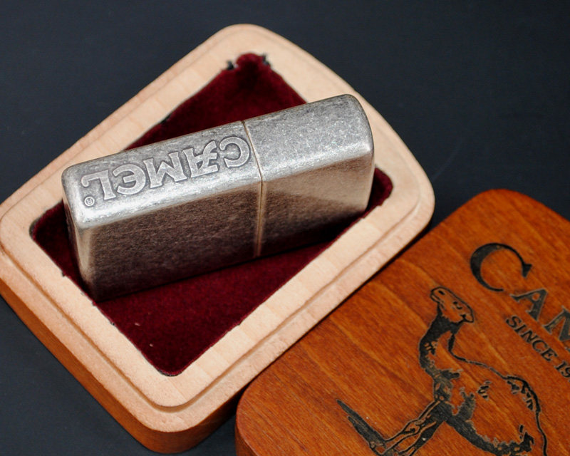 原装正品zippo芝宝打火机绝版收藏1998年古银骆驼zippo