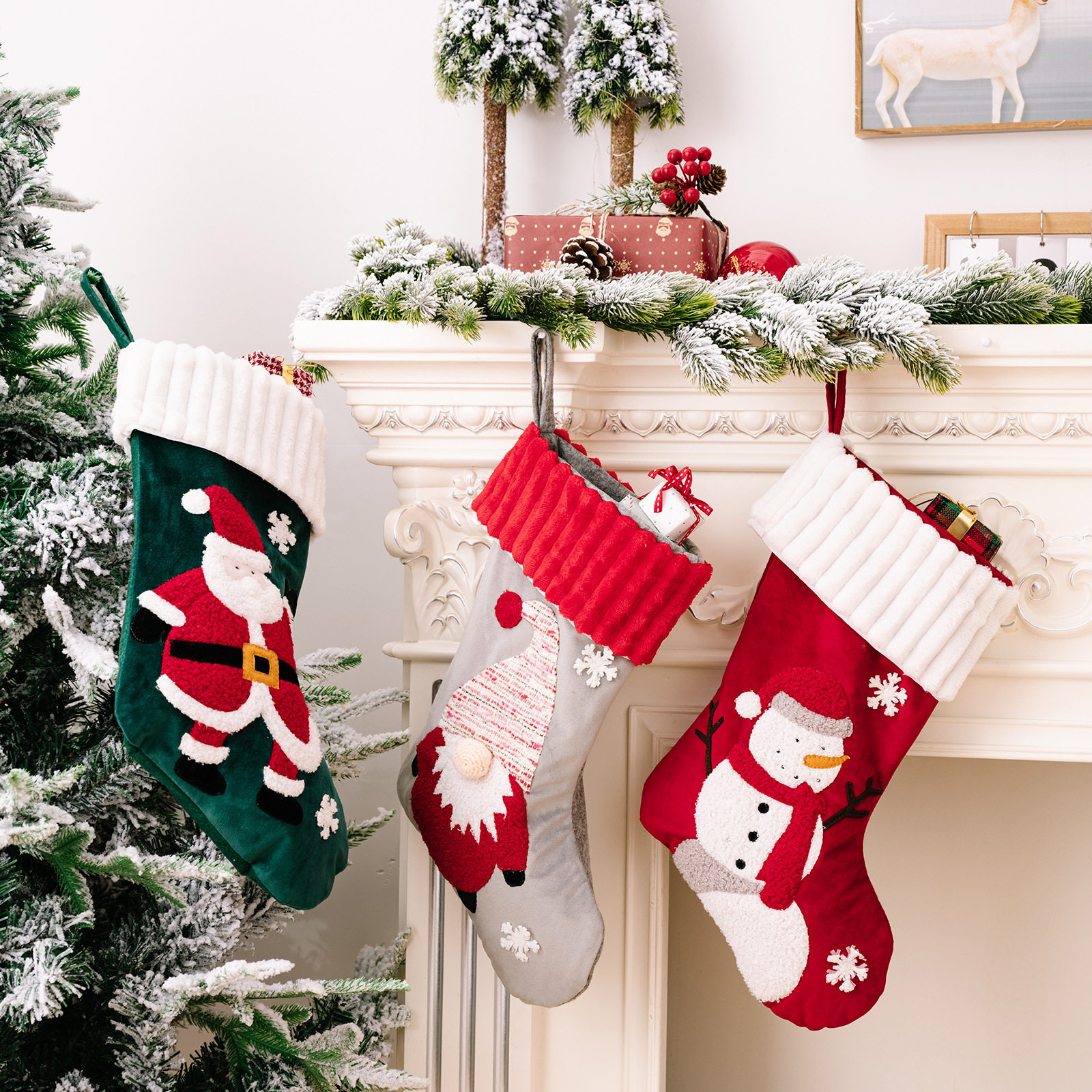 礼物新款圣诞节装饰品金丝绒贴布圣诞袜子卡通儿童圣诞袜