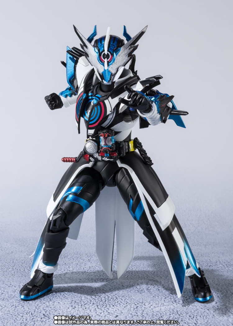 【现货】万代 魂限定 shf假面骑士cross-z宇宙龙 进化