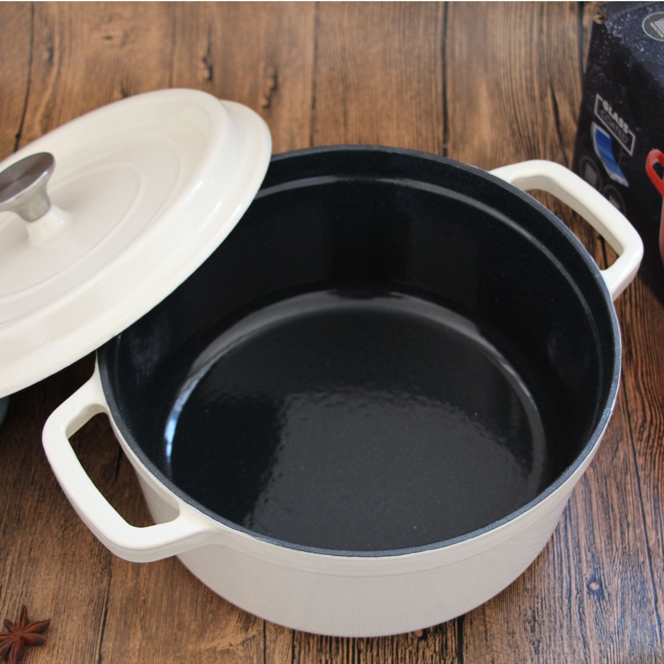 出口欧洲珐琅锅铸铁锅炖锅煲汤欧包锅涮火锅家用白色24电磁炉通用