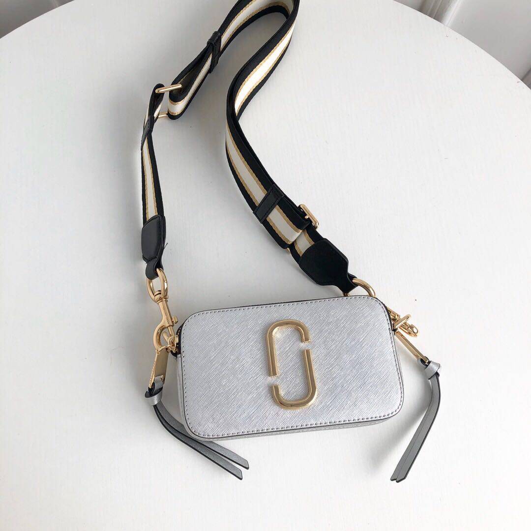 mj相机包明星同款2020新款女潮时尚真皮撞色宽肩带单肩斜跨小方包