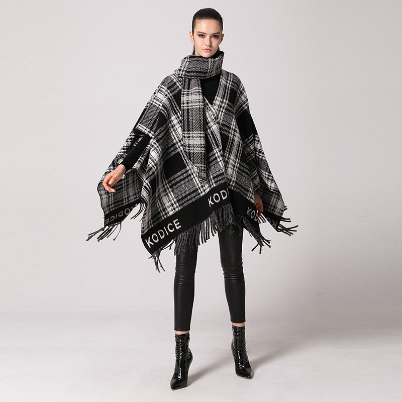 kodice2020秋冬新款女式羊毛混纺格纹斗篷型胸针毛呢毛呢外套