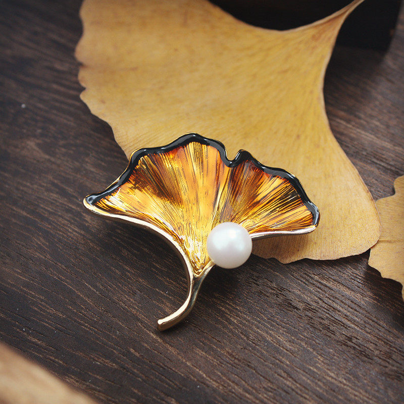 一时有梦文艺复古黄色杏叶珍珠胸针古风旗袍领针