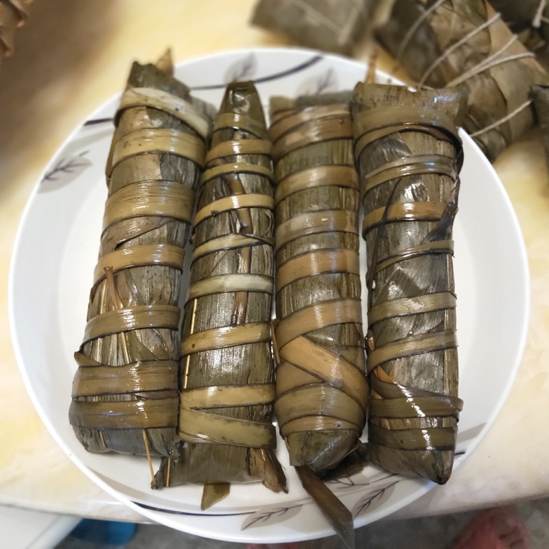 广东茂名信宜特色新鲜手工粽子鲜肉花生腊肠蛋黄粽子长粽肉粽古粽-mc