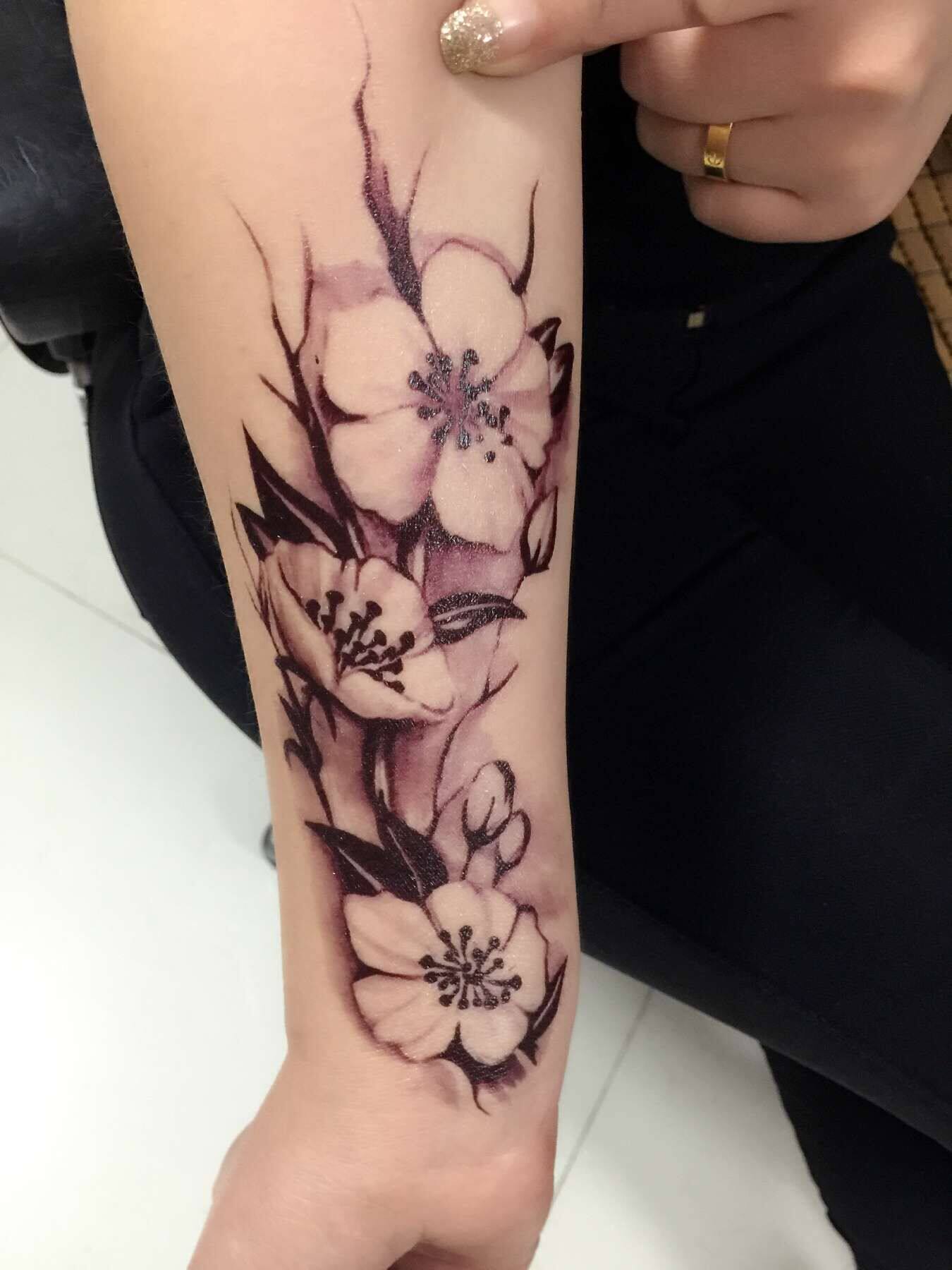 一张包邮纹身贴 梦幻花朵纹身贴 男女款 腰/腹/腿 防水 纹身贴纸