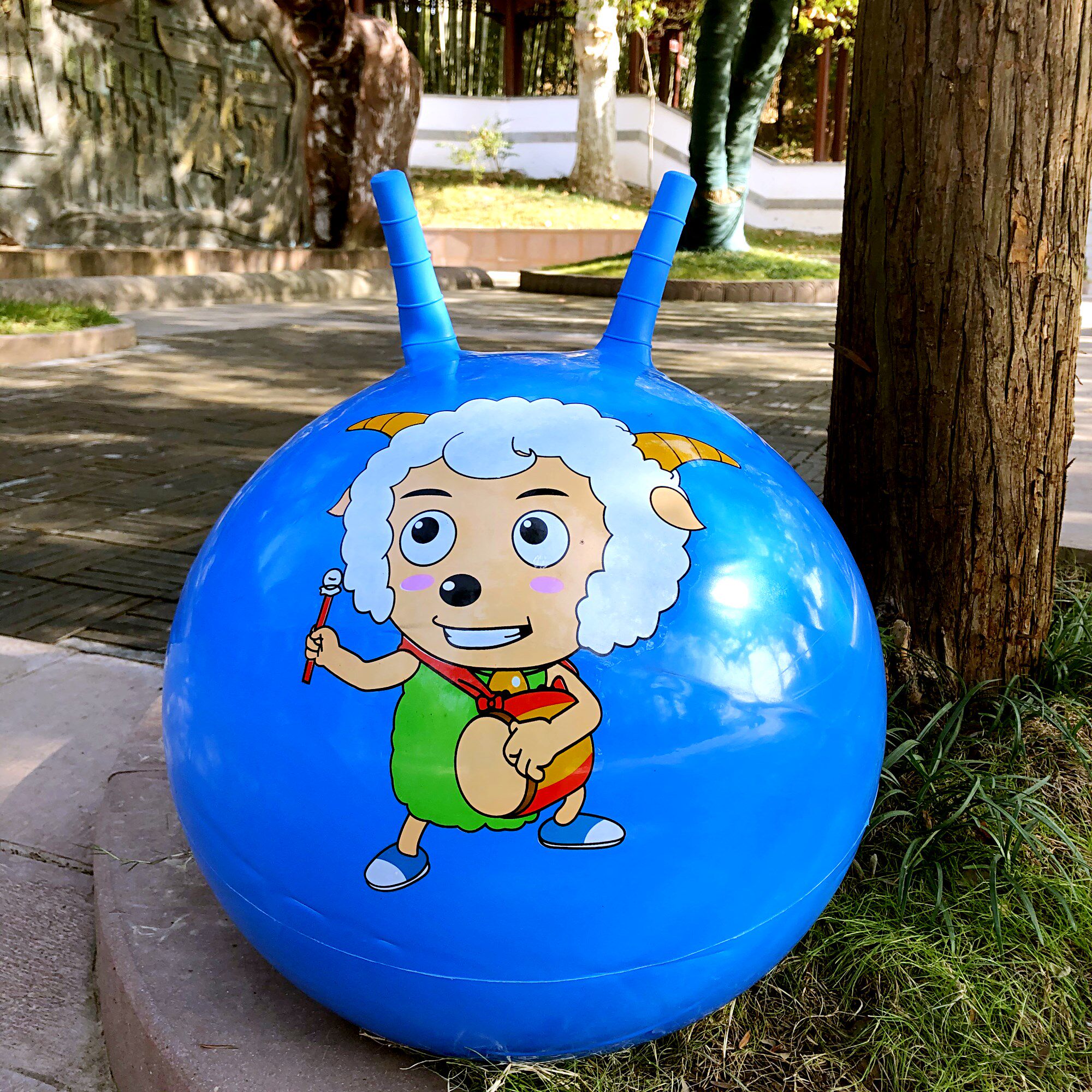 儿童玩具球皮球可爱大号按摩羊角球充气玩具幼儿园儿童加厚跳跳球