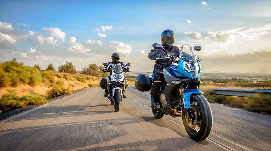 佛山金磊 春风cfmoto 650mt(选装abs,边箱)电喷水冷六档可上牌