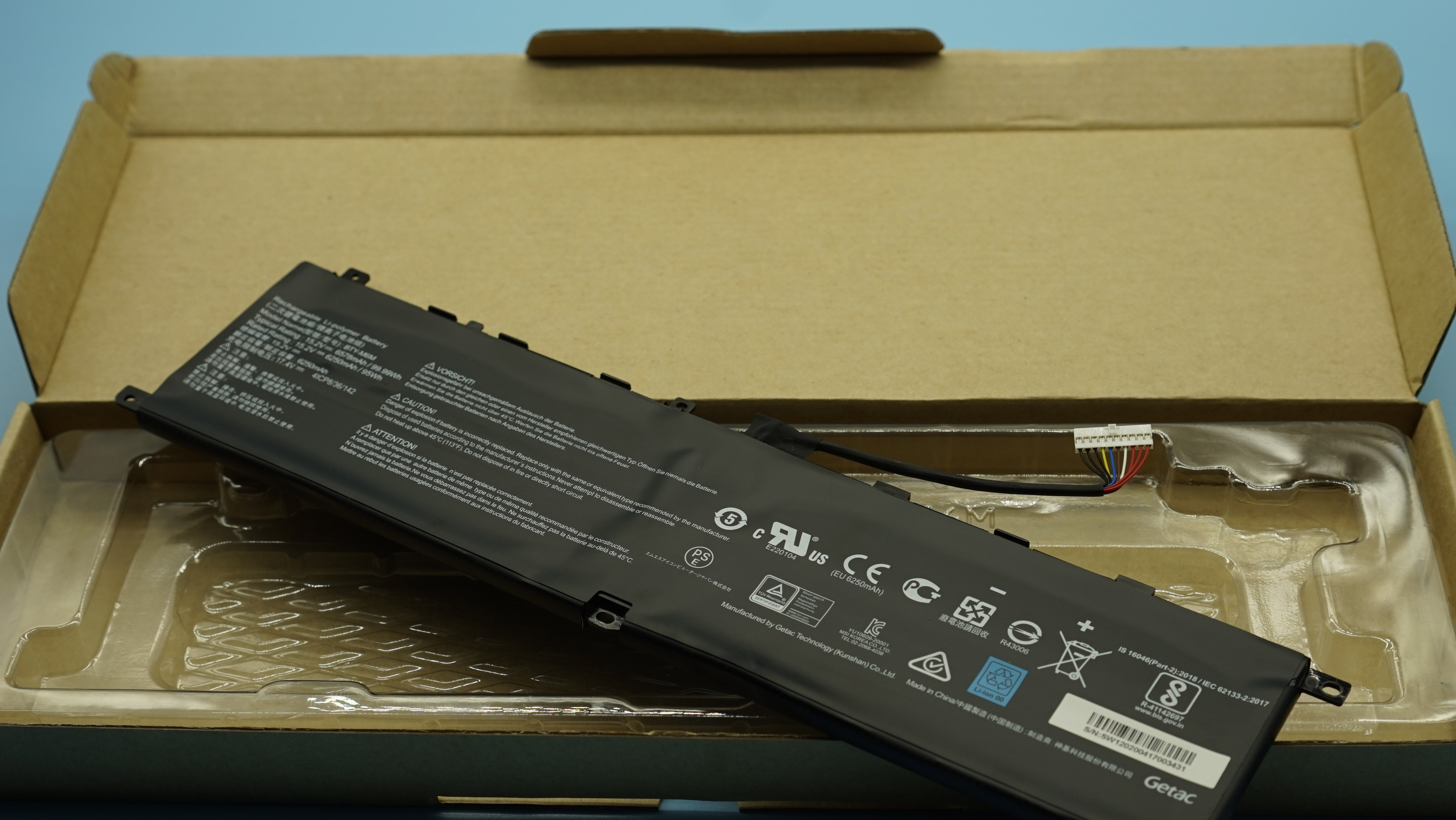 全新原装微星gs66ge66绝影ms-16v1creatorbty-m6m电池笔记本电池