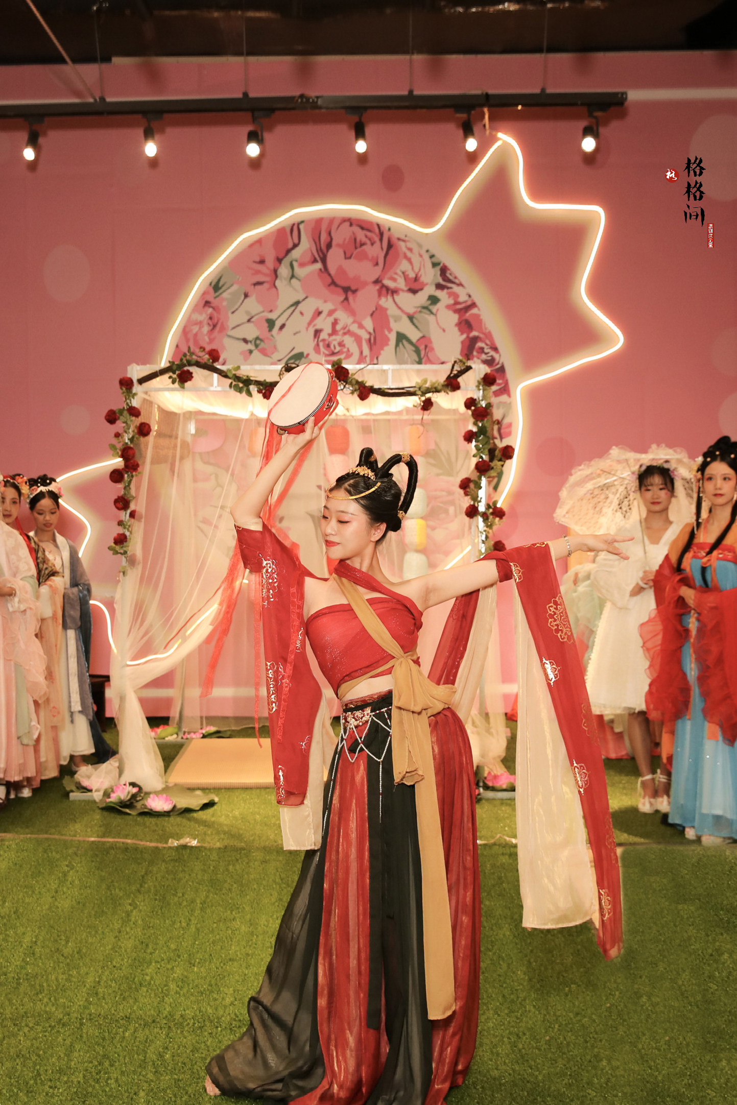 酒红团花印印花烫金金汉服披帛女雪纺敦煌舞蹈汉服