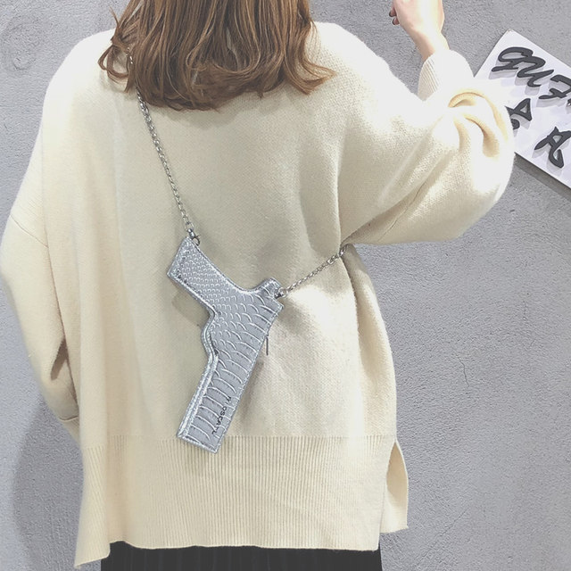 New small bag female bag 2020 new wave of honey disco fashion personality pistol Korean wild Messenger Bag New small bag female bag 2020 new wave of honey disco fashion personality pistol Korean wild Messenger Bag
