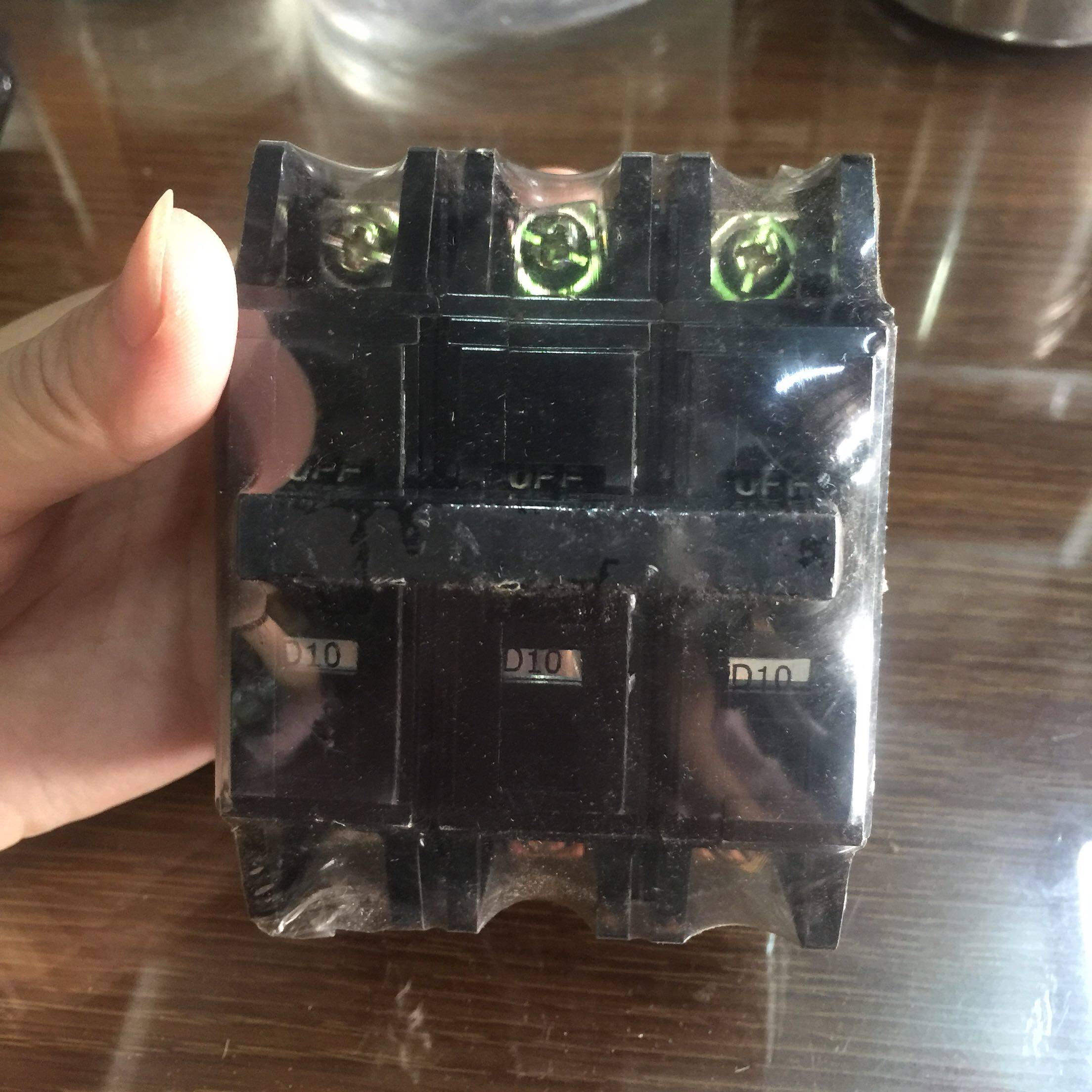 老款老式黑色dz1260塑料外壳断路器10a60a单极1p2p3p空气开关