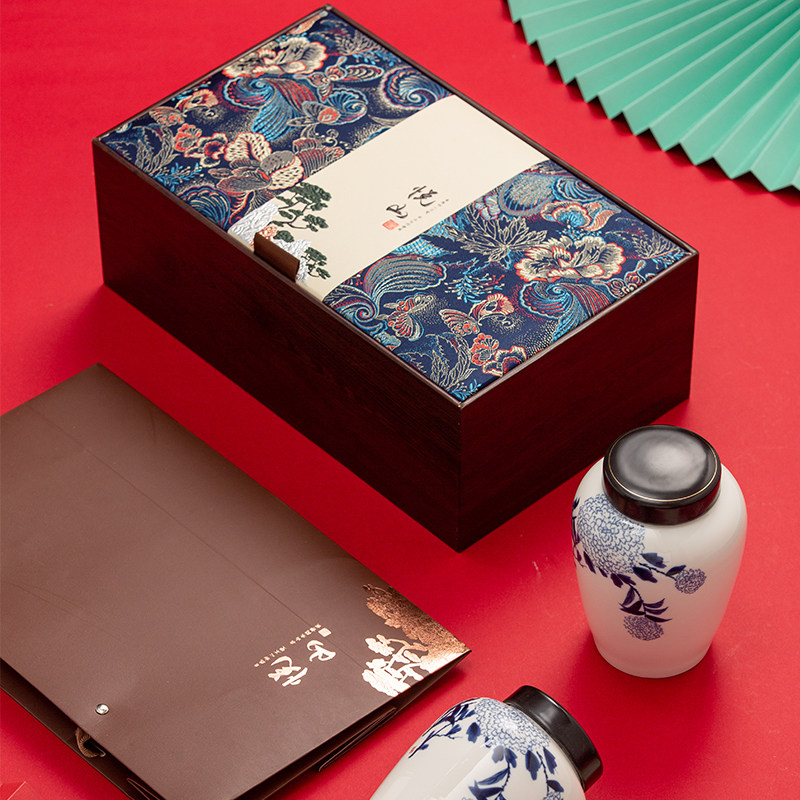 高端大气锦盒茶叶陶瓷包装盒通用红茶绿茶金骏眉茶叶罐