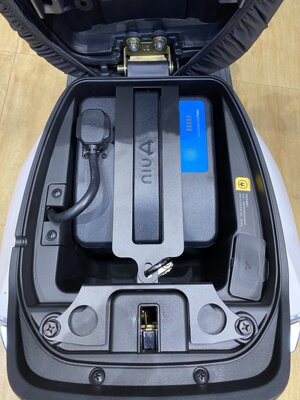 电池小牛小牛电动电动车u2新款uqi 防盗钢板电瓶更多电动车零