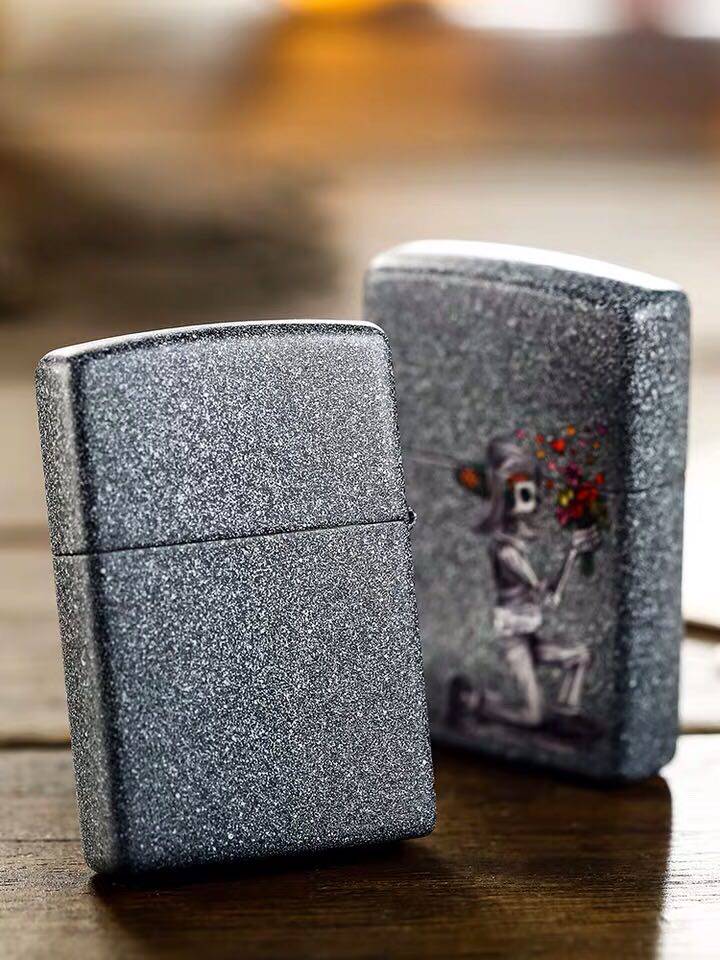 zippo骷髅之恋情侣对机之宝原装磨砂哑漆男女女朋友zippo
