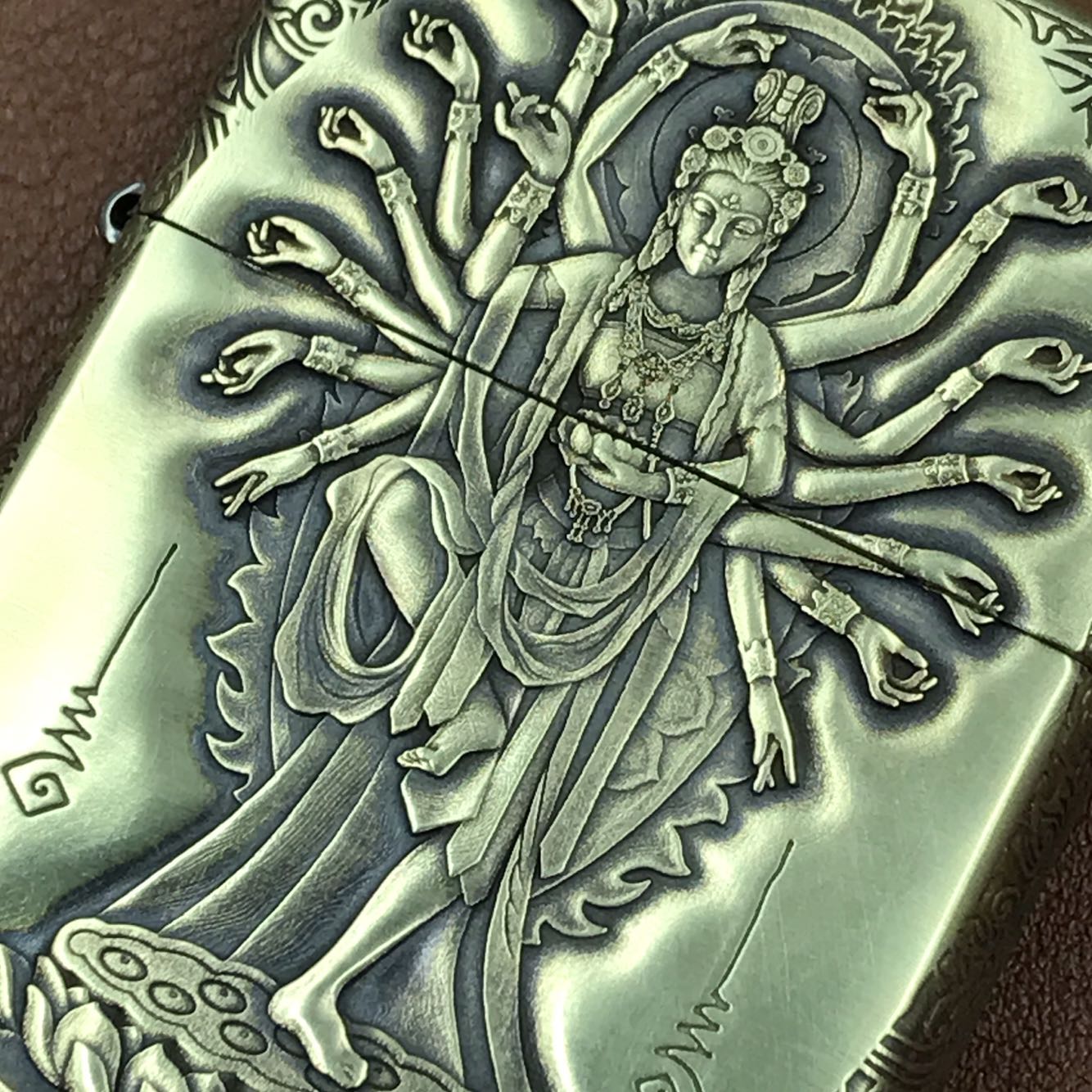 zippo煤油打火机纯铜盔甲千手观音浮雕本命芝宝定制zippo