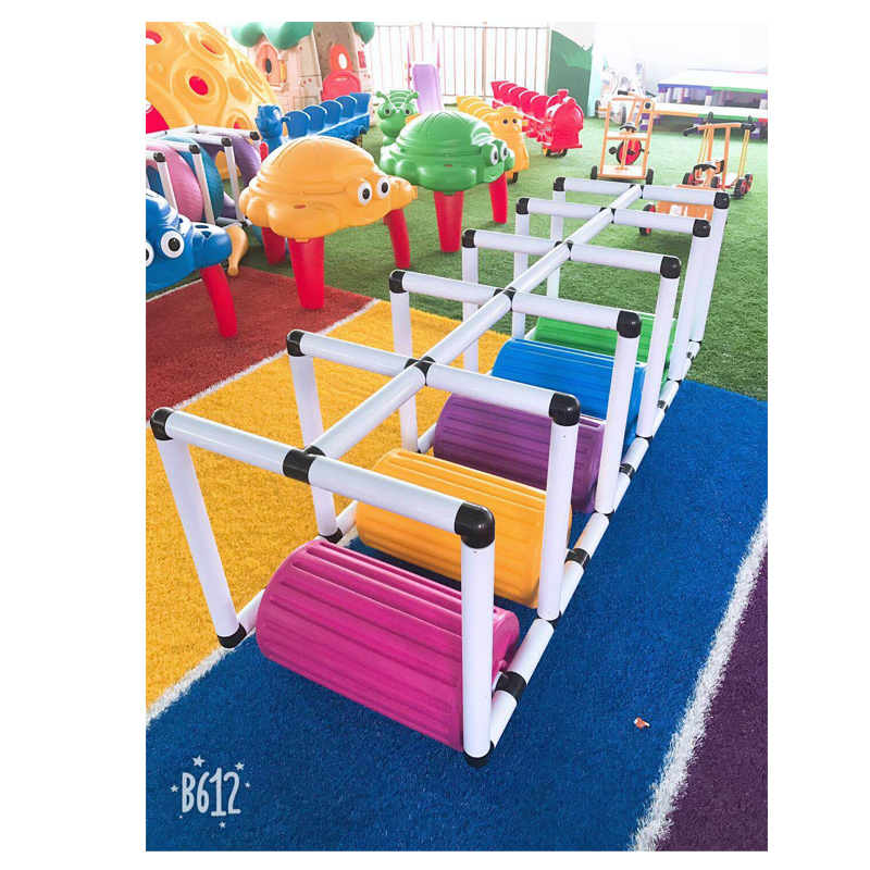 幼儿园多人滚筒水车协力车户户外玩具体育活动器械感统训练器材