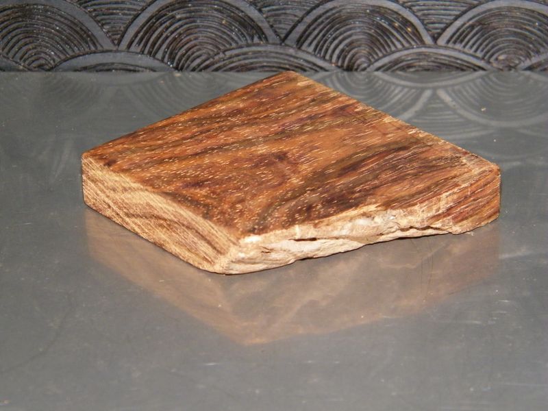 海南黄花梨原木木料芝麻麻点虎皮纹山水纹雕刻木雕