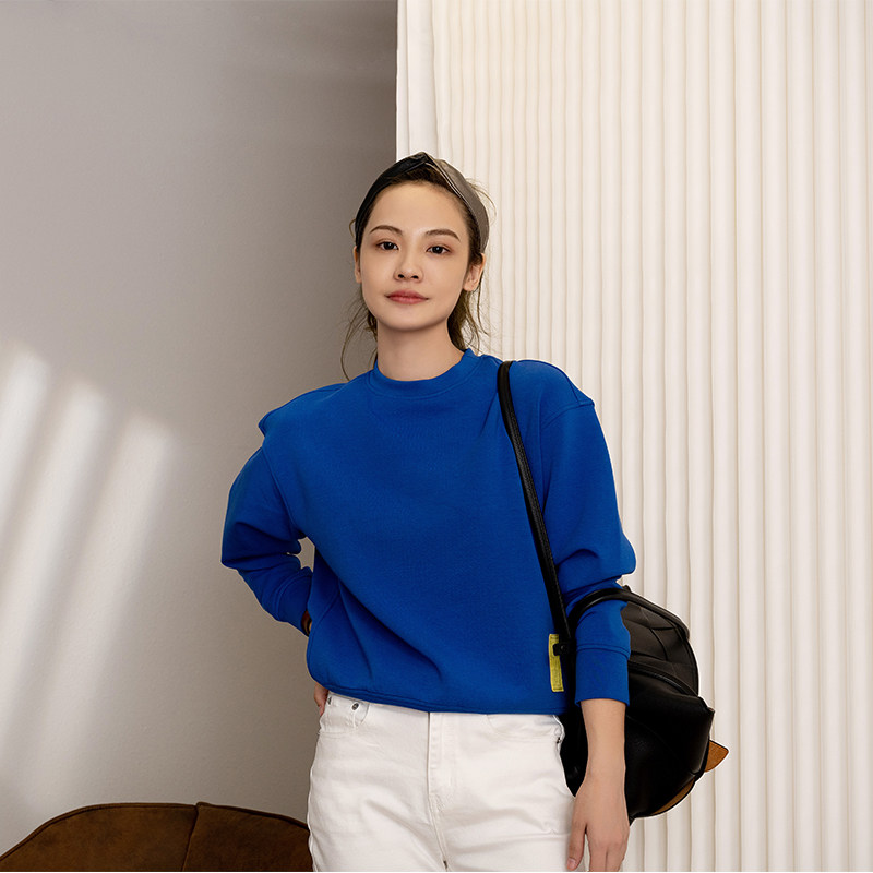 美洋meiyang是一道光显白电光贴片拼接卫衣