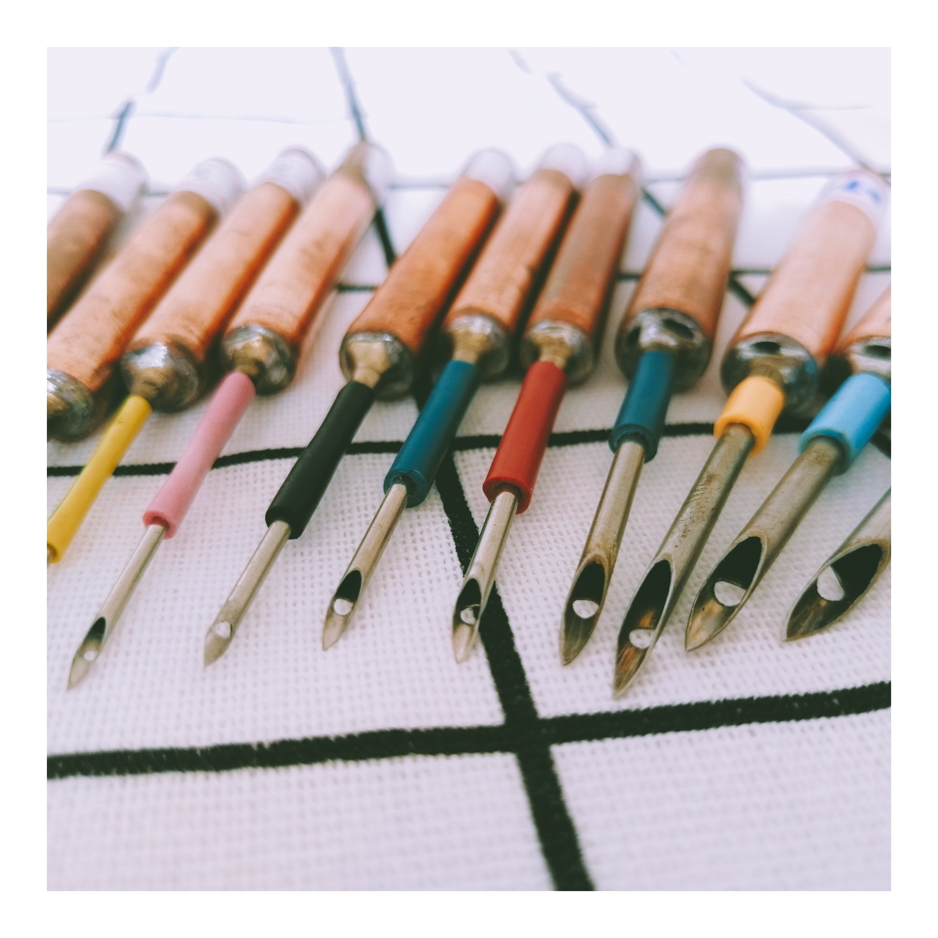 戳戳刺绣毛线掇花针老式剁针手工墩绣戳花针俄罗斯针