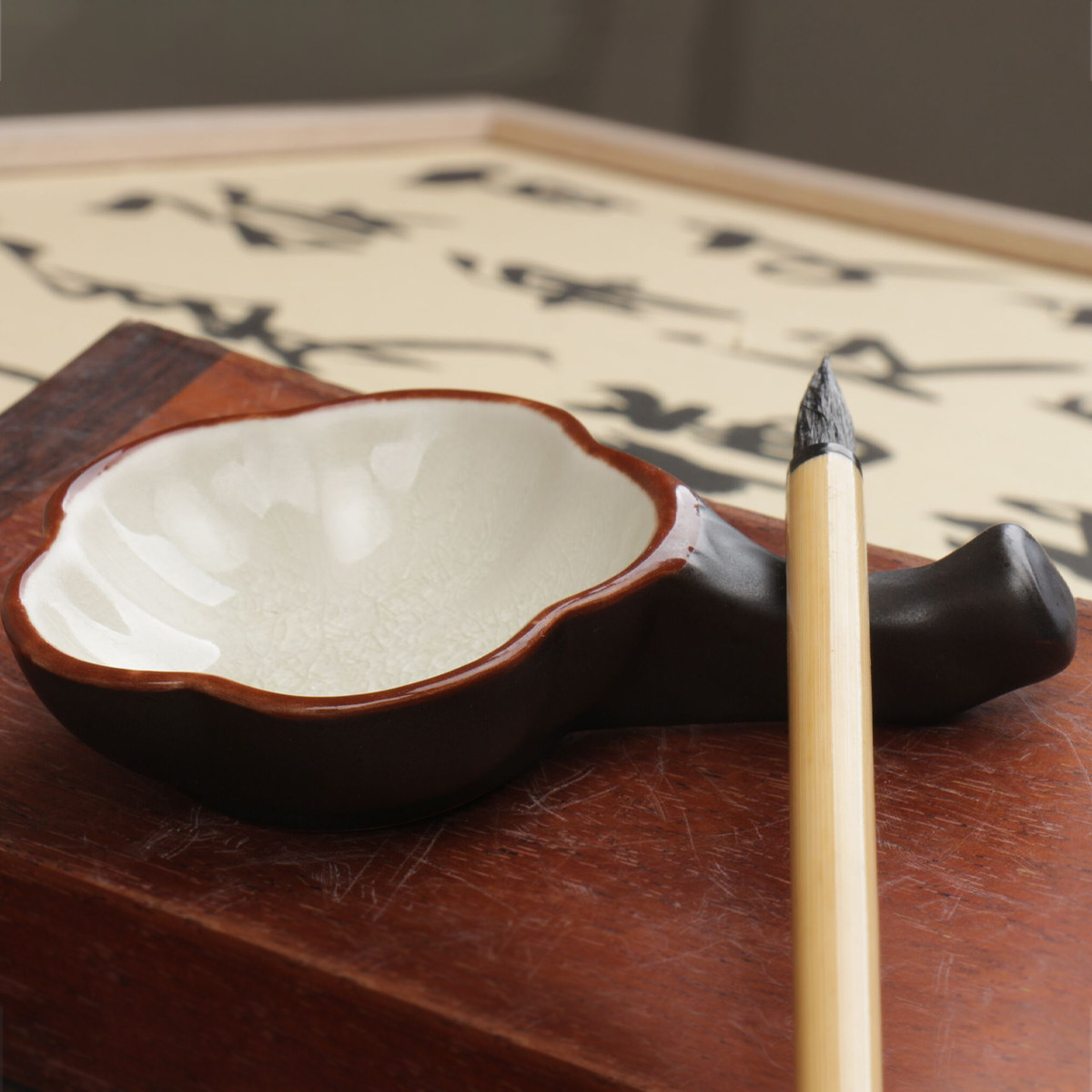 墨碟小砚台陶瓷墨盘书法墨蝶笔舔学生用多功能毛笔搁笔台放笔的托