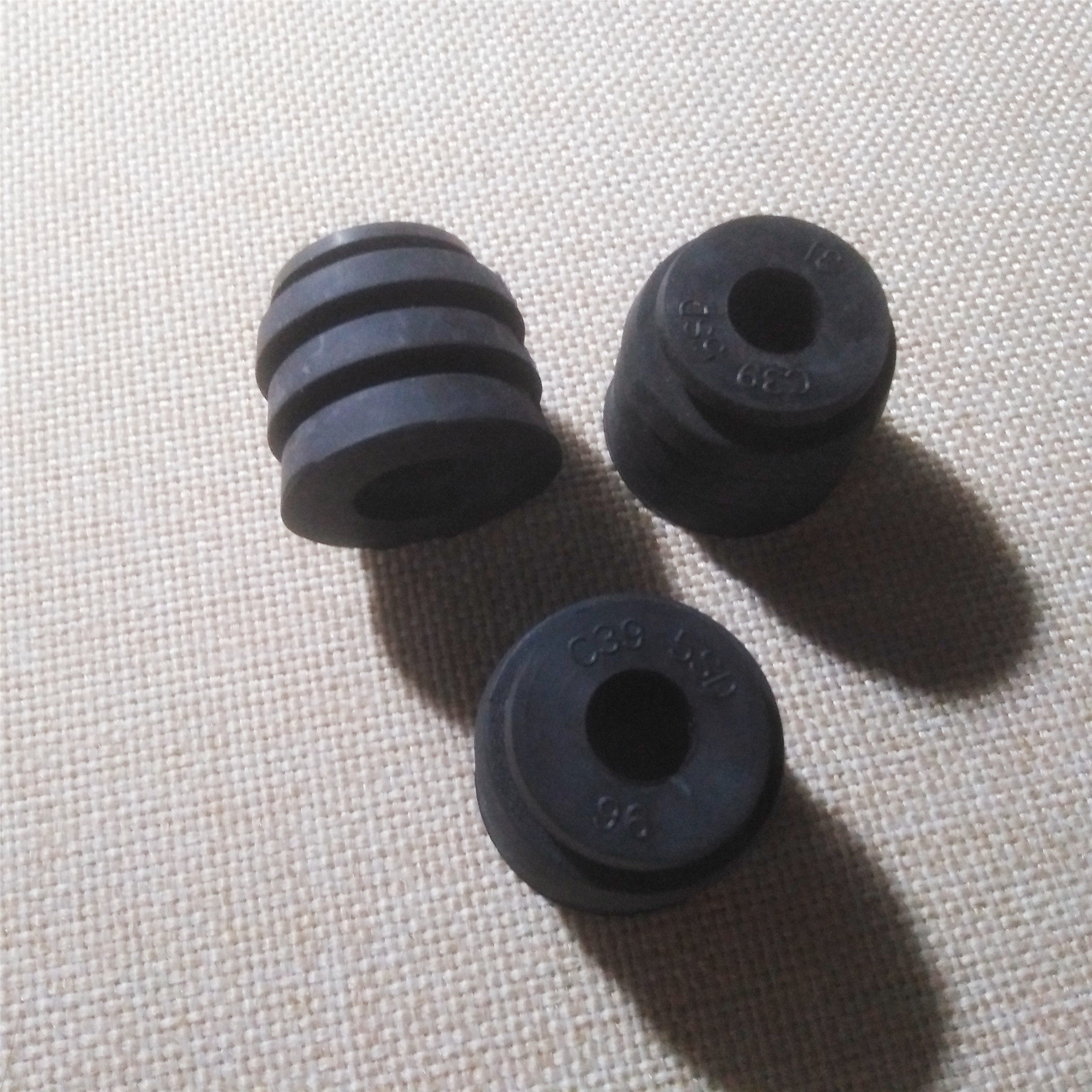 压缩机空调减震脚垫美的志高海尔1p15p2p3p防震避震空调配件