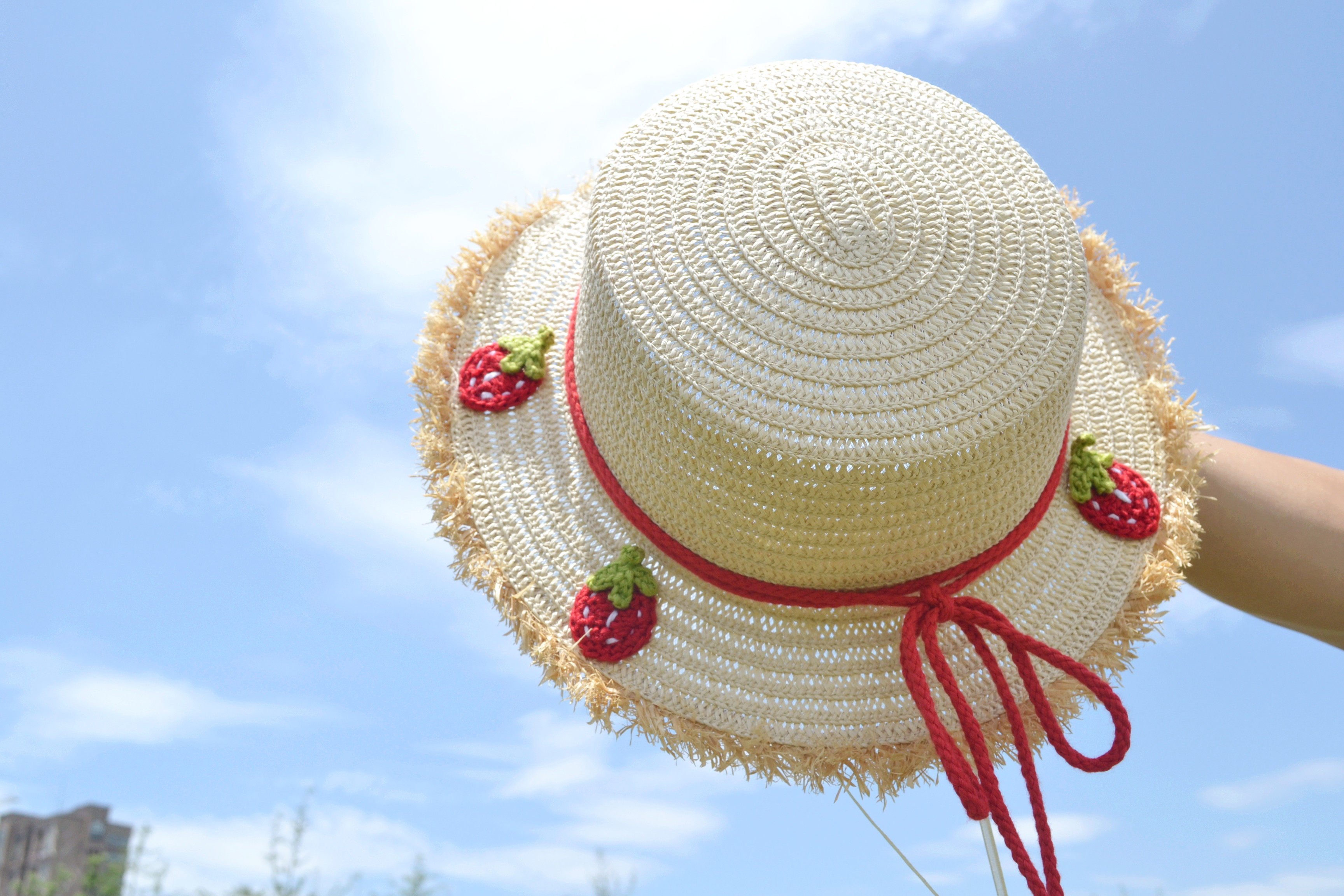 夏天森女草莓系可爱拉菲草毛边平顶草帽 日系小清新防晒遮阳帽子