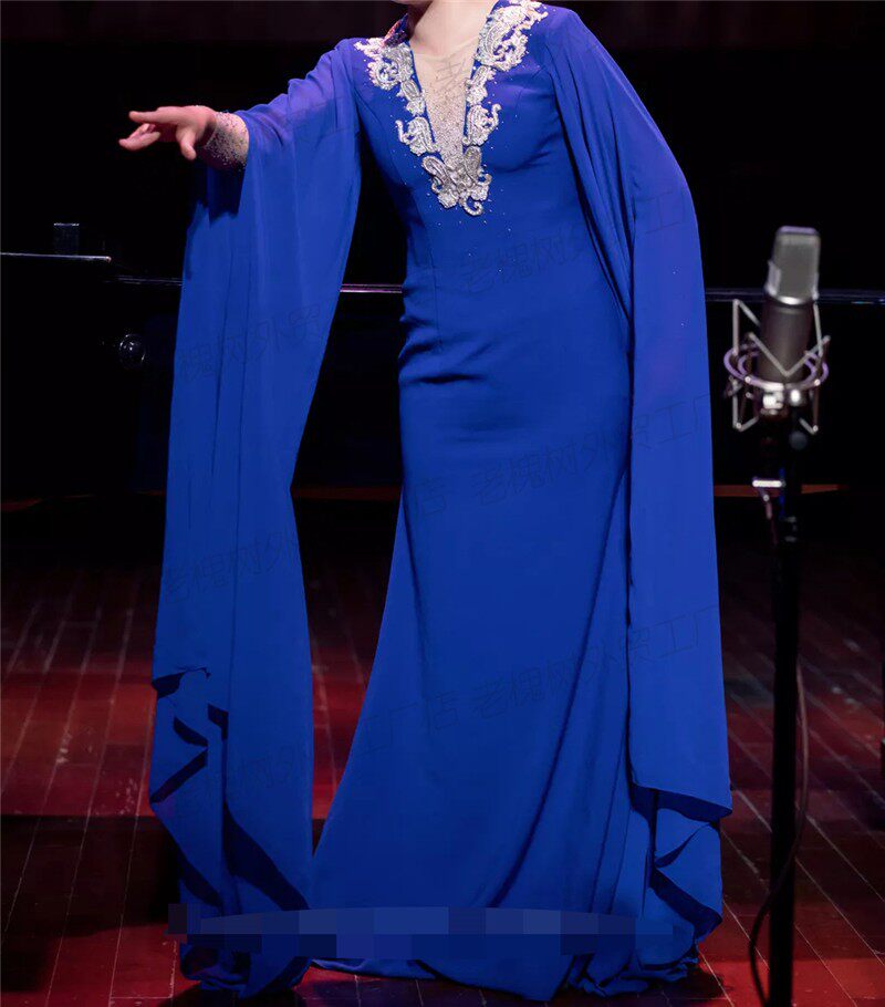 礼服声乐歌唱比赛宝蓝蓝色水袖鱼尾民族器乐礼服