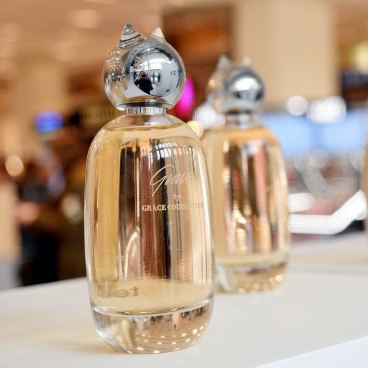 川久保玲优雅grace猫咪香水commedesgarcons香港直邮香水