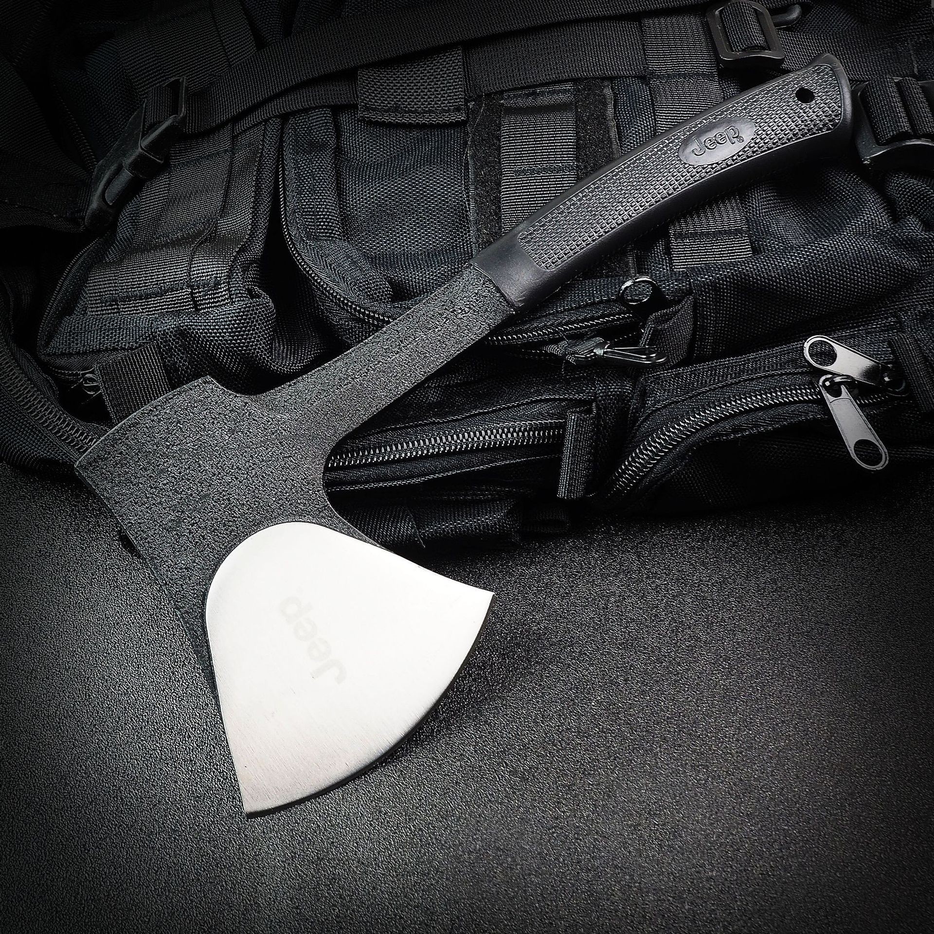 斧头劈柴刀具防身冷兵器打架战术多功能户外野外工兵斧