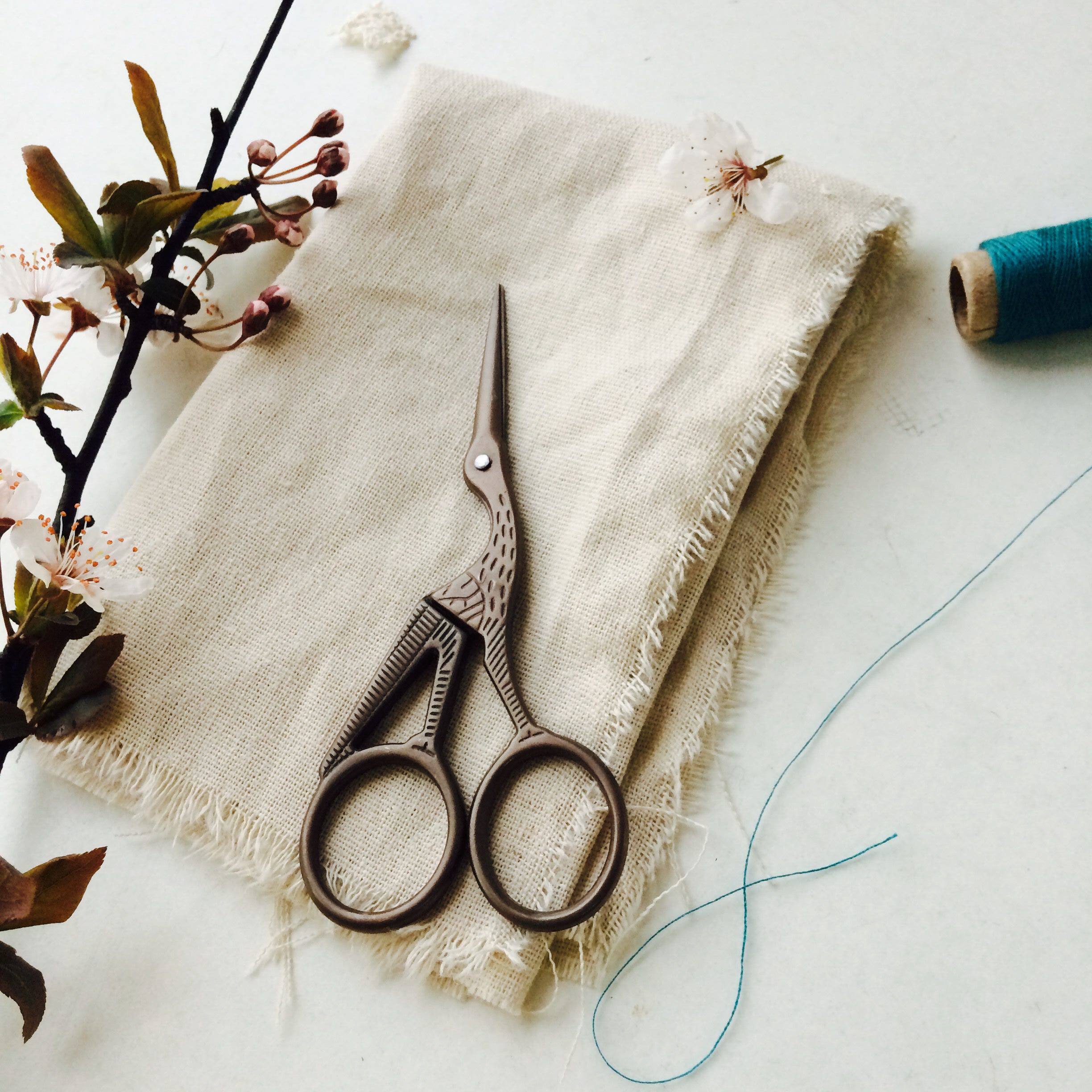 刺绣布拿拿创意鹤形剪刀手工专用复古精致小鸟剪刀