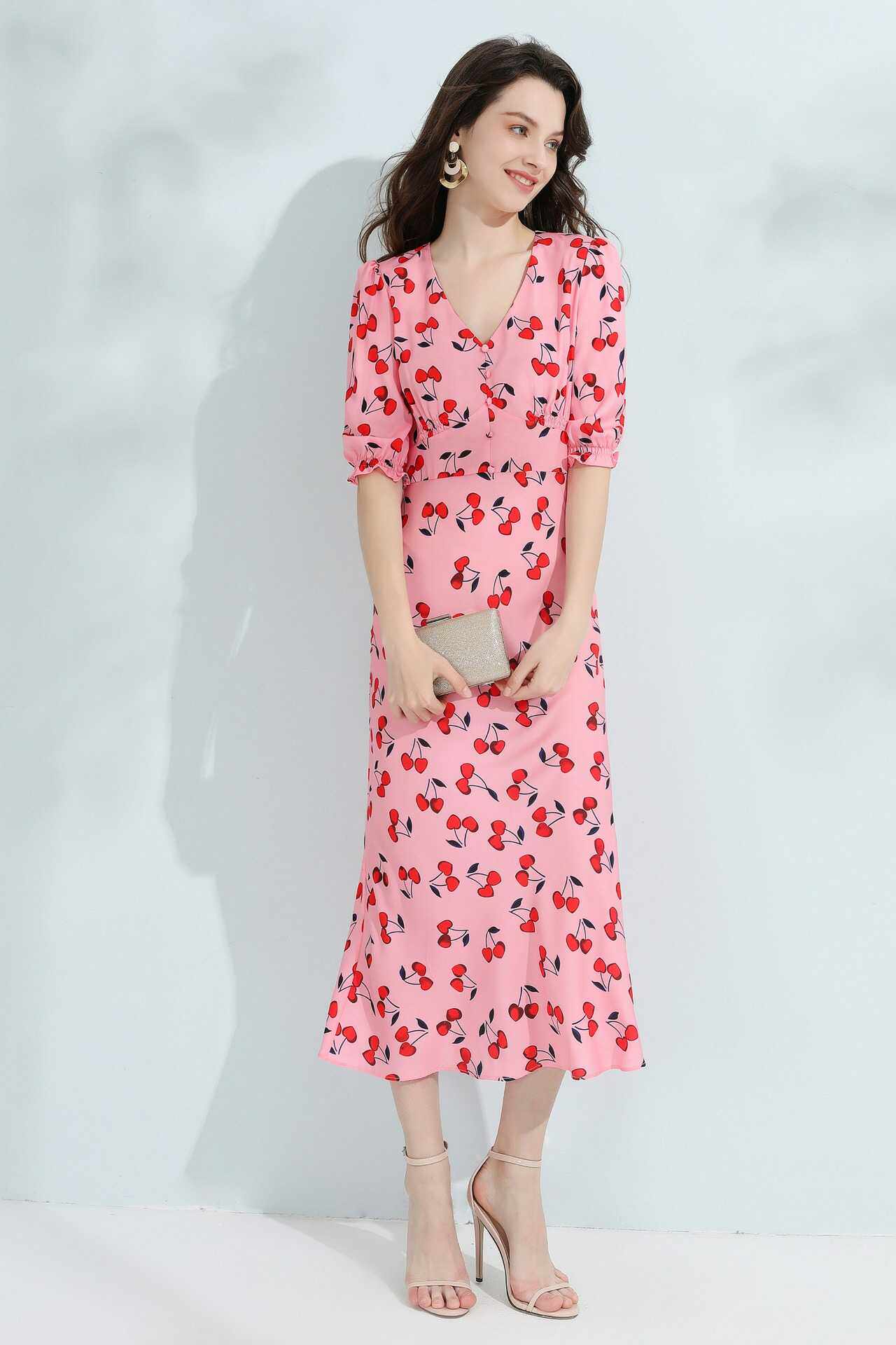 少女情怀甜甜夏日出游美裙粉色小樱桃连衣裙连衣裙