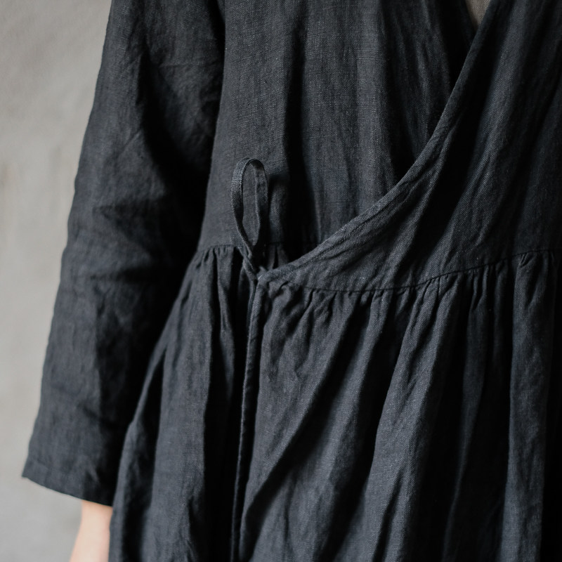 系带垂肩褶皱长袍植物染 |南山草木染 亚麻长袖长袍 缄言的河